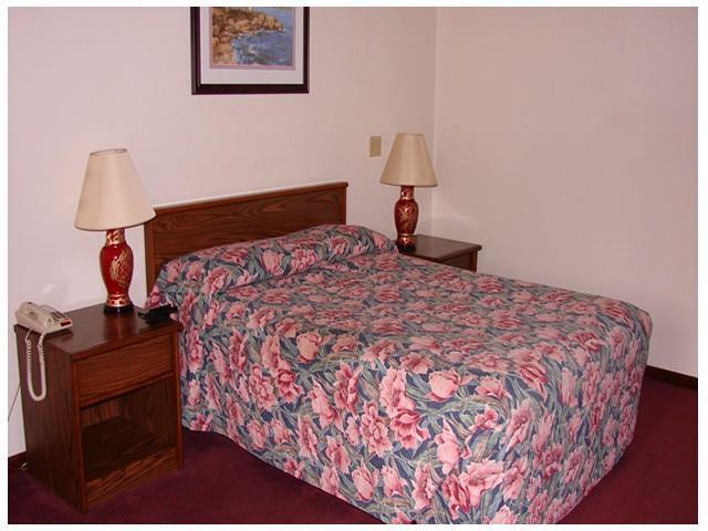 Red Carpet Inn Hillsville Δωμάτιο φωτογραφία
